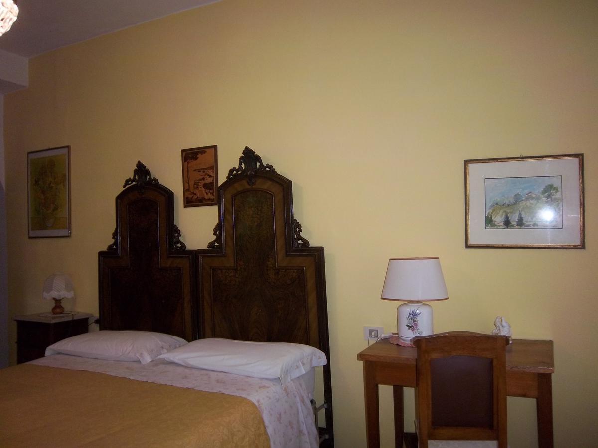 Agriturismo Villa Mozart Nel Verde Gubbio Eksteriør bilde