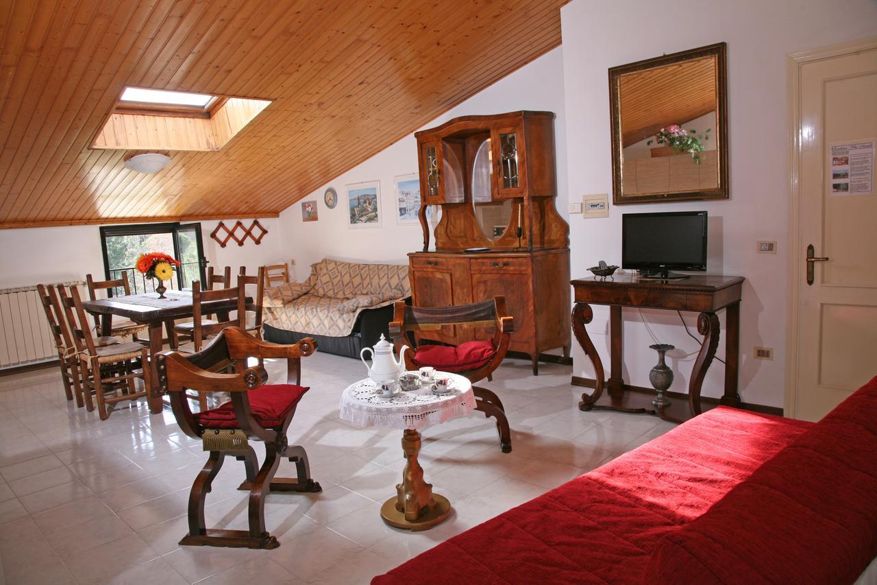 Agriturismo Villa Mozart Nel Verde Gubbio Eksteriør bilde