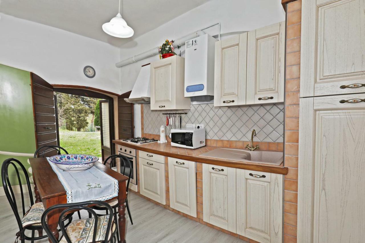Agriturismo Villa Mozart Nel Verde Gubbio Eksteriør bilde