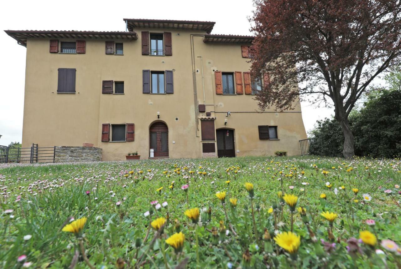 Agriturismo Villa Mozart Nel Verde Gubbio Eksteriør bilde